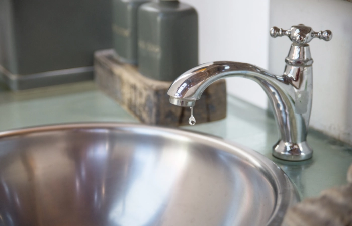 faucet drips
